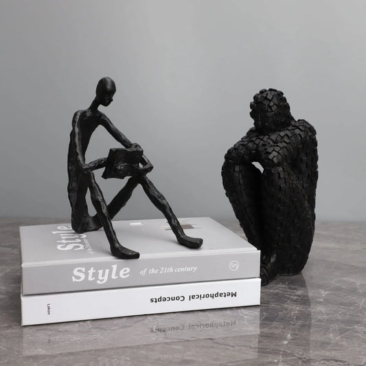 Modern Minimalist Black Character Reader Model Room Home Foyer Study Creative Sculpture Living Room Decoration Ornaments